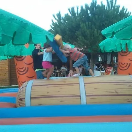 Camping Du Lac *** * Maché